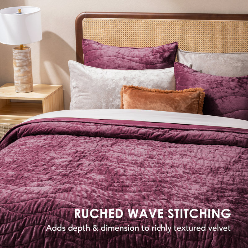 EVERGRACE Wave Crushed Velvet Duvet Cover & Comforter Set - Queen/King Size Oversized Bedding Set with 2 Shams, Mauve Purple