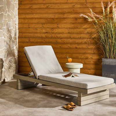 Chaise longue inclinable 78,75 po avec coussins Davie
