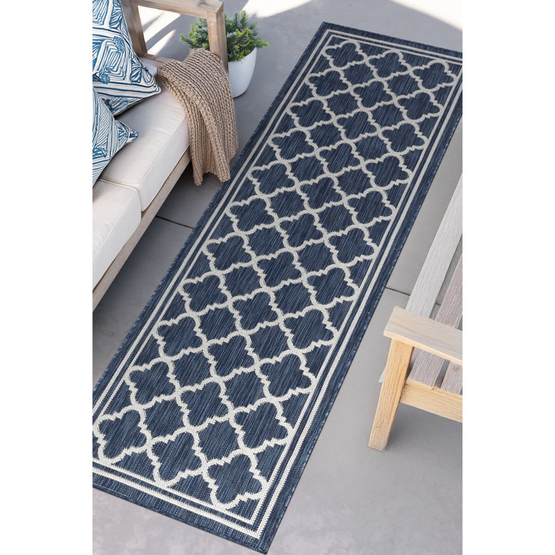 Tapis d'intérieur / extérieur bleu marine à tissage plat Findlay, Tapis de couloir 2 pi 8 po x 9 pi 10 po