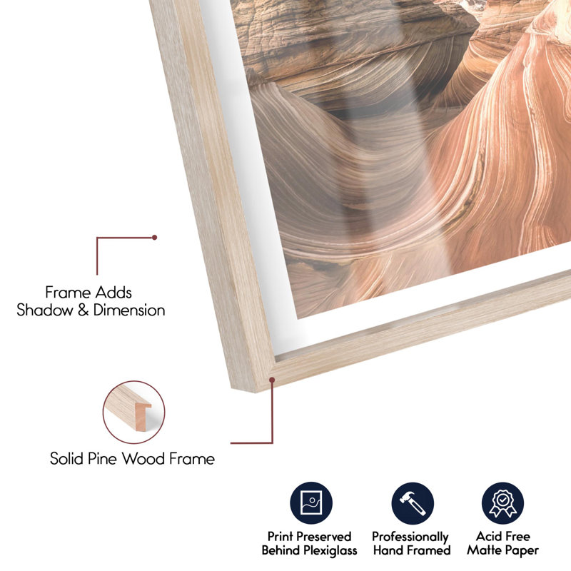 Décoration murale «Wavy Dunes Shadowbox» Desert par Notoriart, cadre blond, 25 x 21, H 21 po x l 25 po, Cadre blond