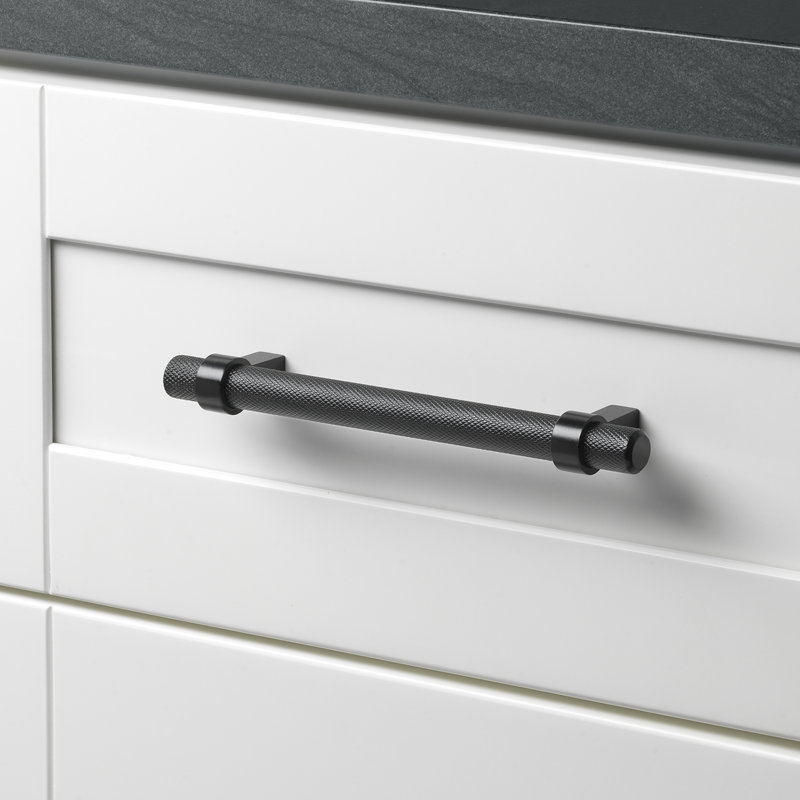 Poignée barre Pinnacle Collection GlideRite, 5.0625", Noir mat