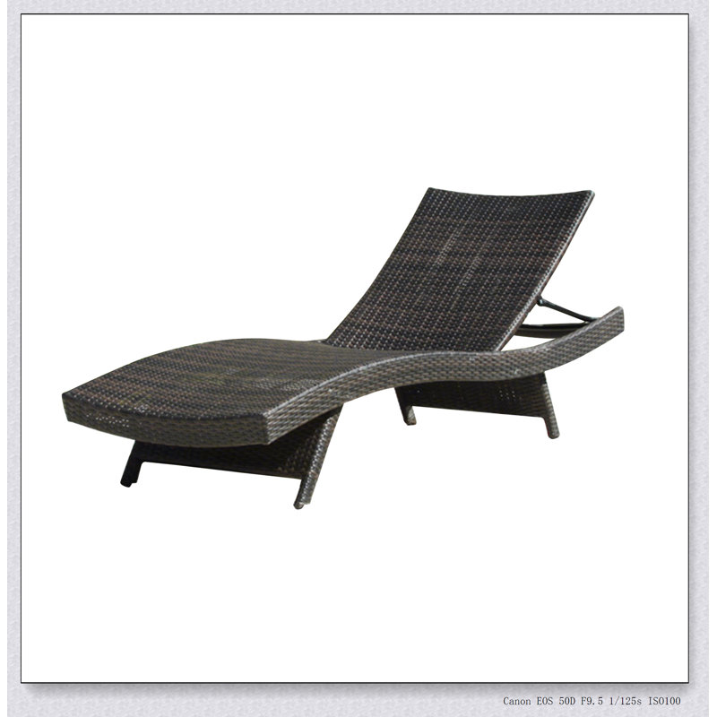 PE WICKER CHAISE LOUNGE, Brown Multi