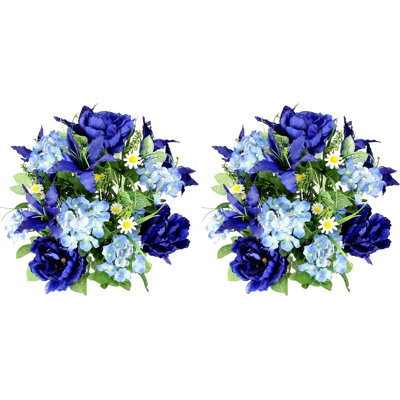 Buissons d'hortensias printaniers