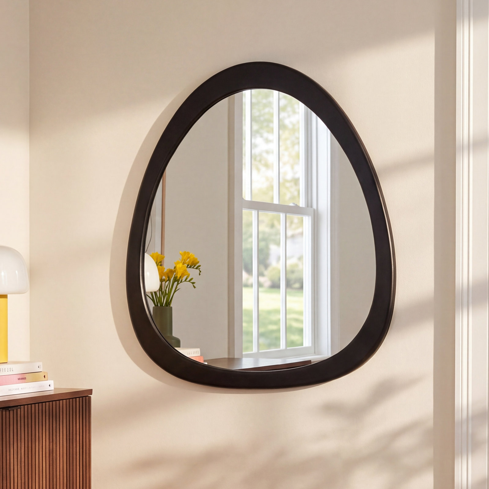 Buster Mirror, Black