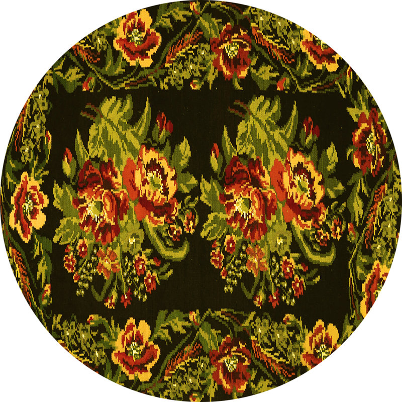 Mechele Washable Oriental Indoor Rug, Round 7'