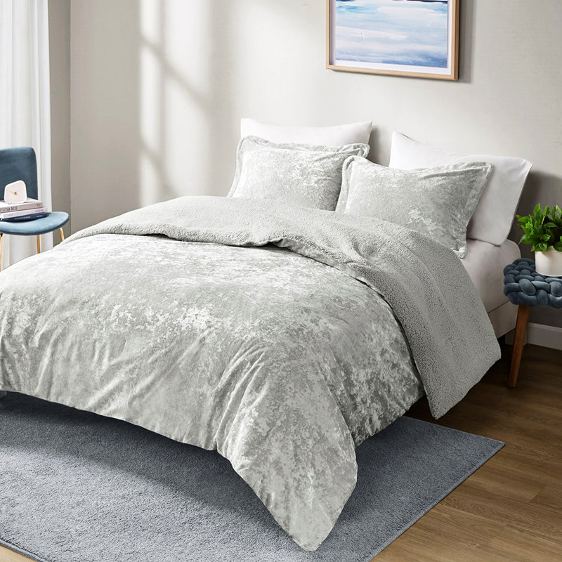 Édredon gris avec velours écrasé rayonnant et pour lit double / grand avec doublure fine