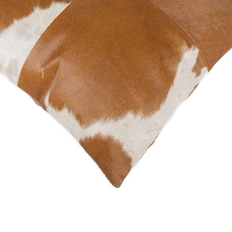 Coussin blanc et brun 18 po x 18 po x 5 po Quattro