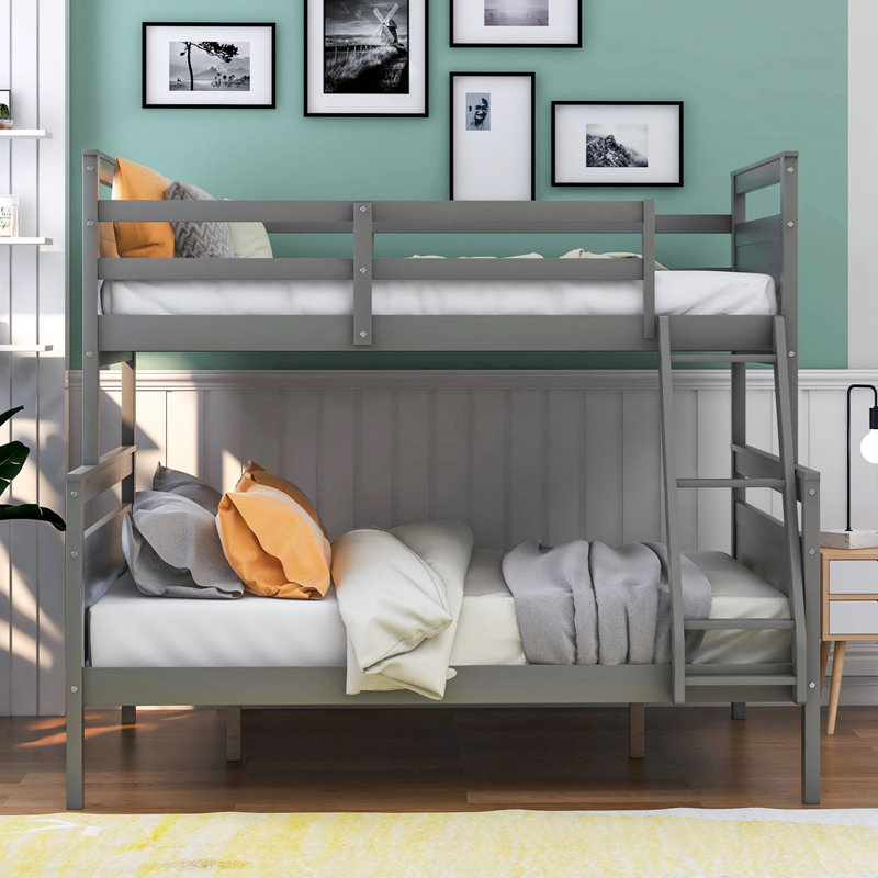 Lit simple superposé au dessus d'un lit double avec échelle, gris