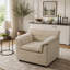 Fauteuil de lecture confortable et rembourré-170998894