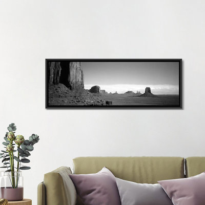 «Monument Valley in B&W, Navajo Nation, Arizona, USA», reproduction de photo sur toile