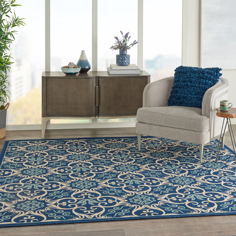 Floral Indoor / Outdoor Area Rug