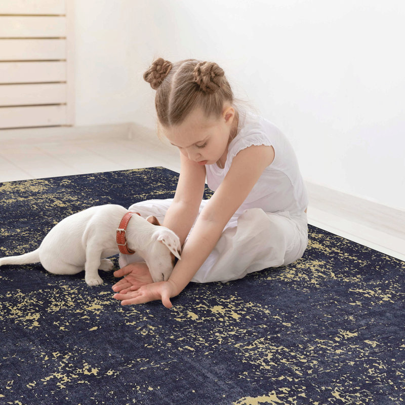 Tapis lavable à la machine de 2 pi x 3 pi noir + chenille douce dorée pour un décor confortable et antidérapant