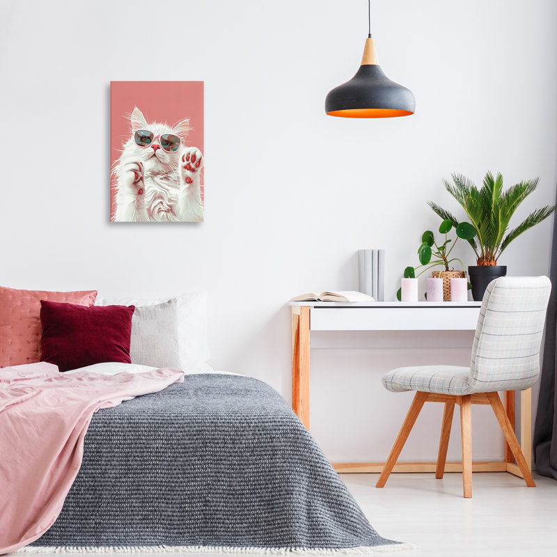 Chat Glam avec toile de lunettes de soleil, design par LSR Design Studio, H 24 po x l 16 po