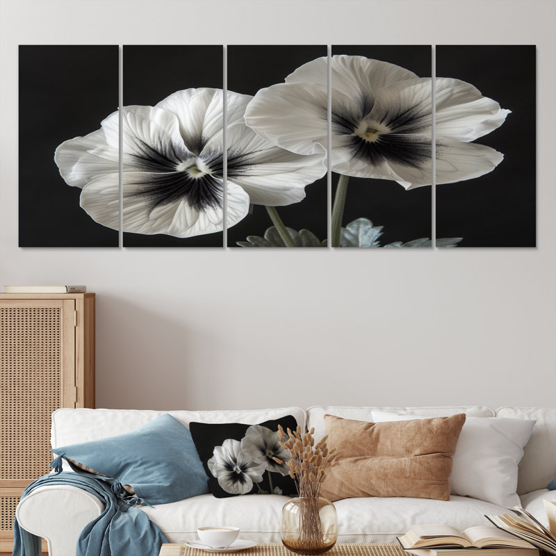 «White Black Botanical Beauty Pansies II - Pansies», ensemble de reproduction d'art mural, H 32 po x l 80 po