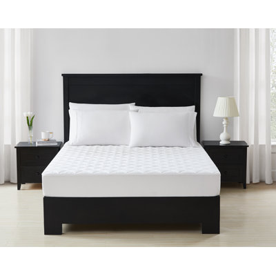 Eddie Bauer Luxury Medium Plush Mattress Pad - Hypoallergenic, Deep Pocket Design - 300 TC