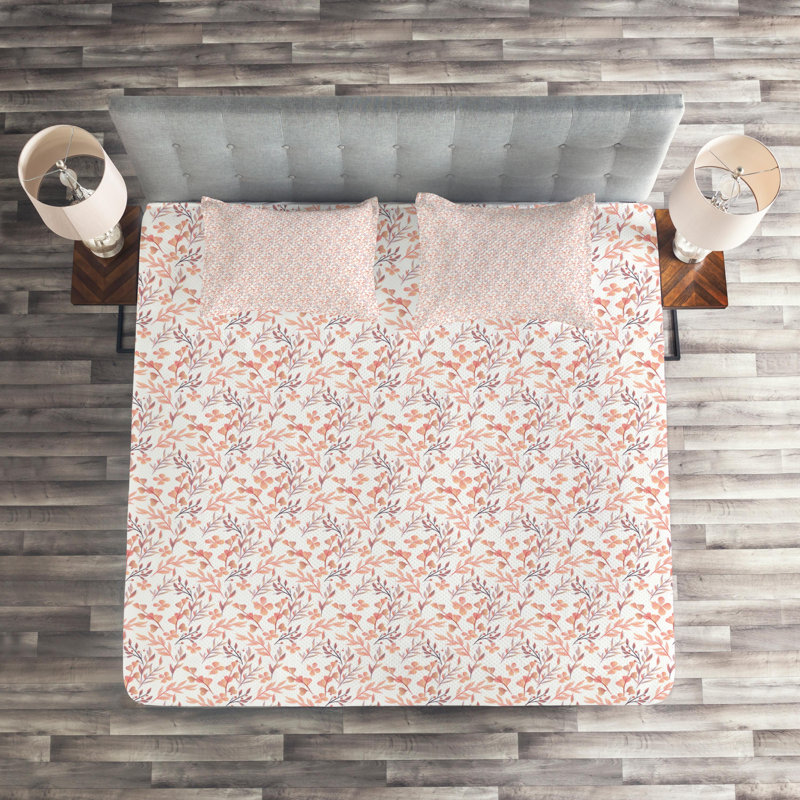 Farmhouse / Country Floral Coverlet, Pink, King Bedspread + 2 Shams