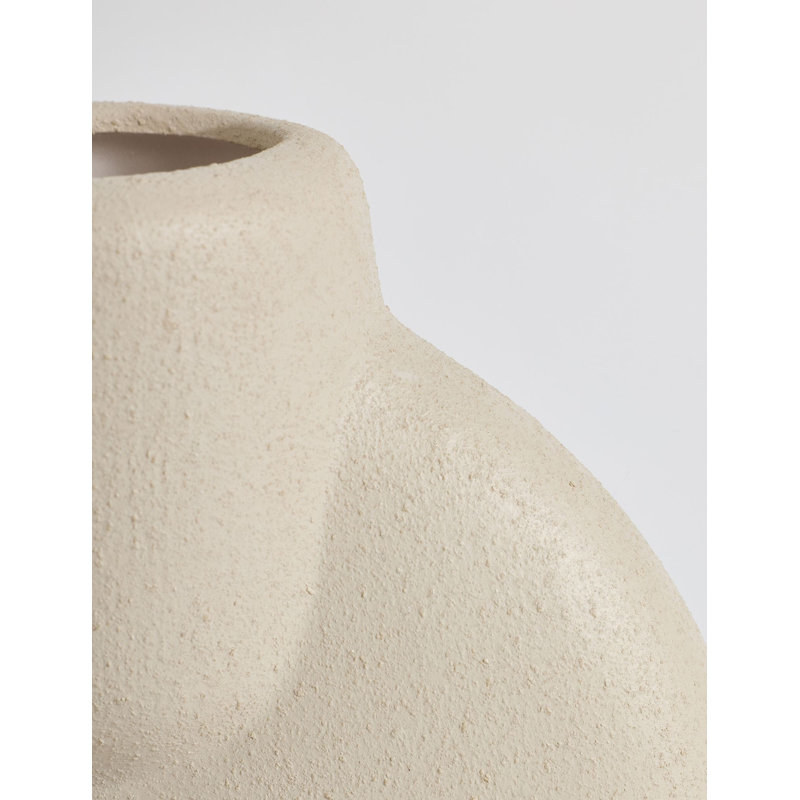 Vase en rotin naturel