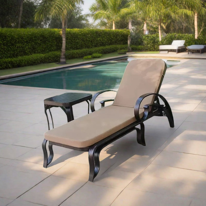 Outdoor Lounge Patio Beach Pool Loungers Outdoor Chaise Lounge Set with Table , Cushion Included