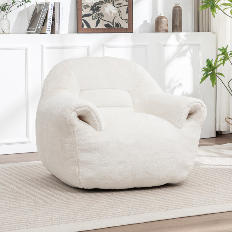 Fauteuil à billes, Fausse fourrure blanche