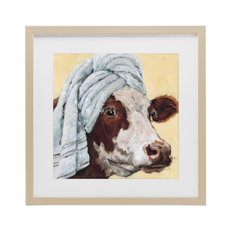 «Cow Spa» avec serviette encadrée sous verre, design par Studio Bautista, Récolte de pin sous cadre en verre