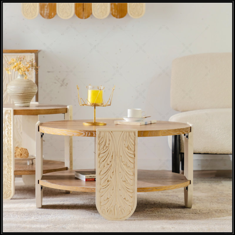 Table basse en bois sculpté
