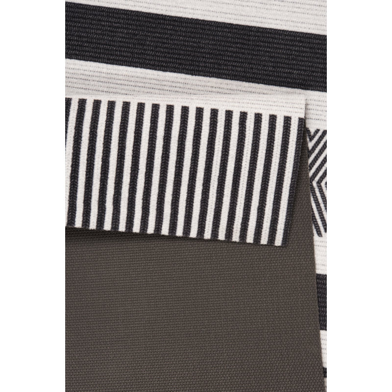 Urban Black/White Rug