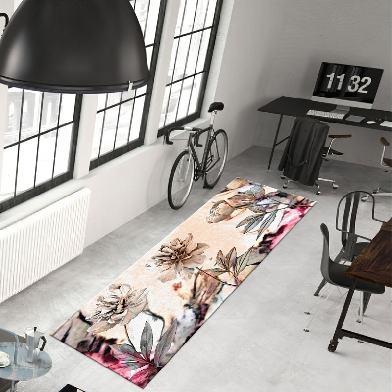 Beautiful High-Quality Soft Pile Rug with Intricate Floral and Leaf Pattern for Elegance in Any Room, Rectangle 2'8" x 4'11"