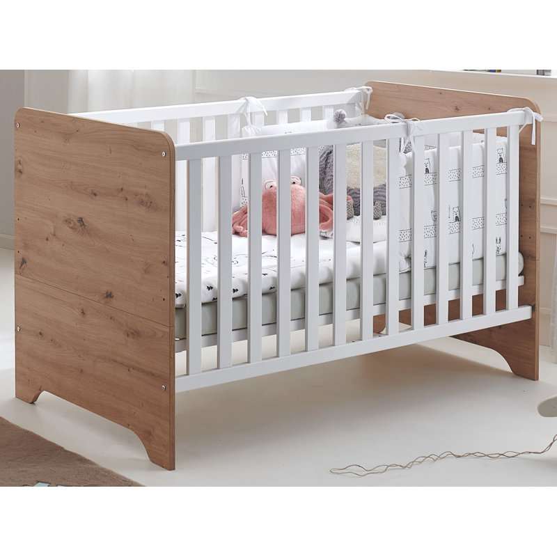 Marlon bed