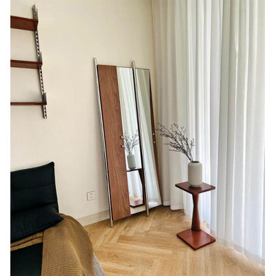 Miroir pleine grandeur mural de style médiéval pliable et caché en forme de papillon