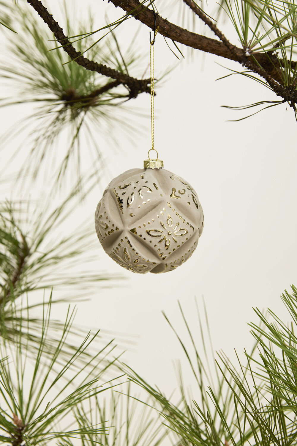 4" Bauble, Gray