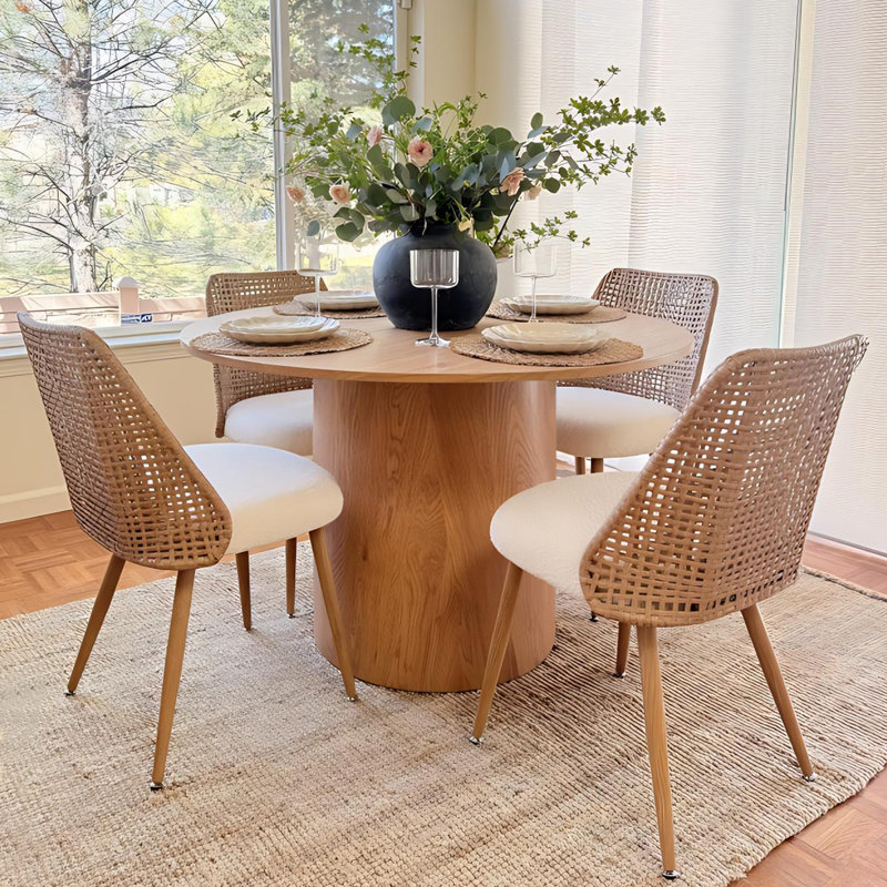 Alexandrina 4 - Person Dining Table Sets With 41.5'' Round Table & 4 Boucle Fabric Chairs