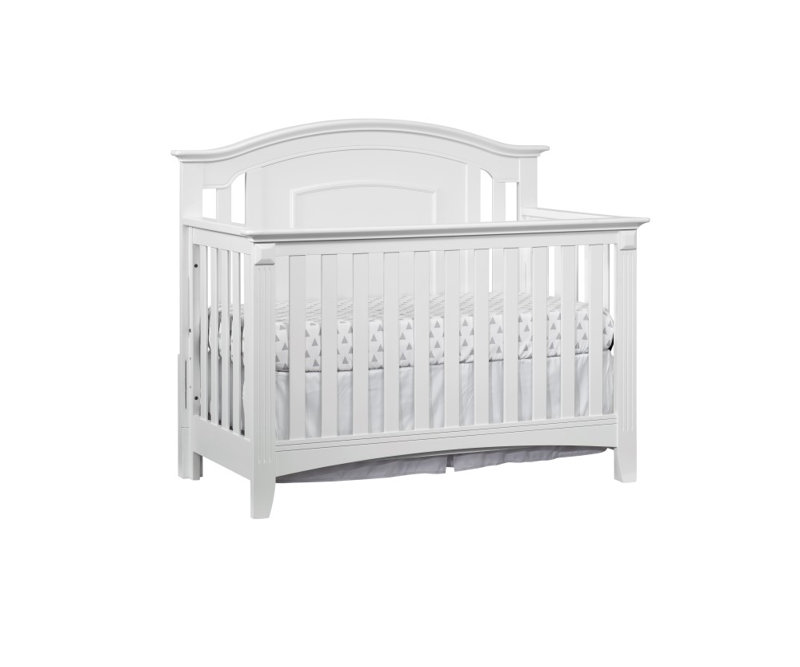 Lit de bébé Willowbrook avec protège-tout-petits et protège-matelas pour lit de bébé, Blanc
