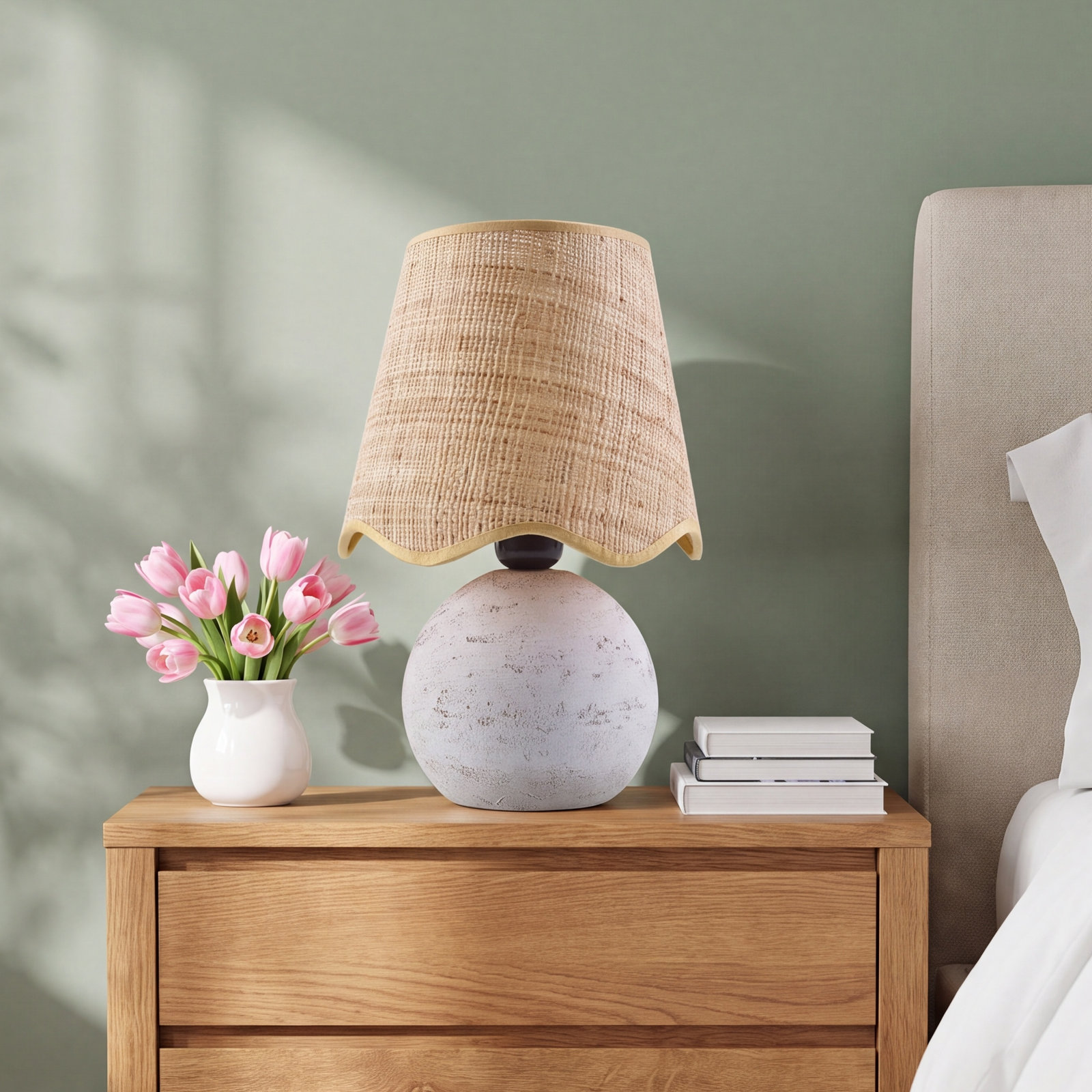 Margaret Table Lamp, White