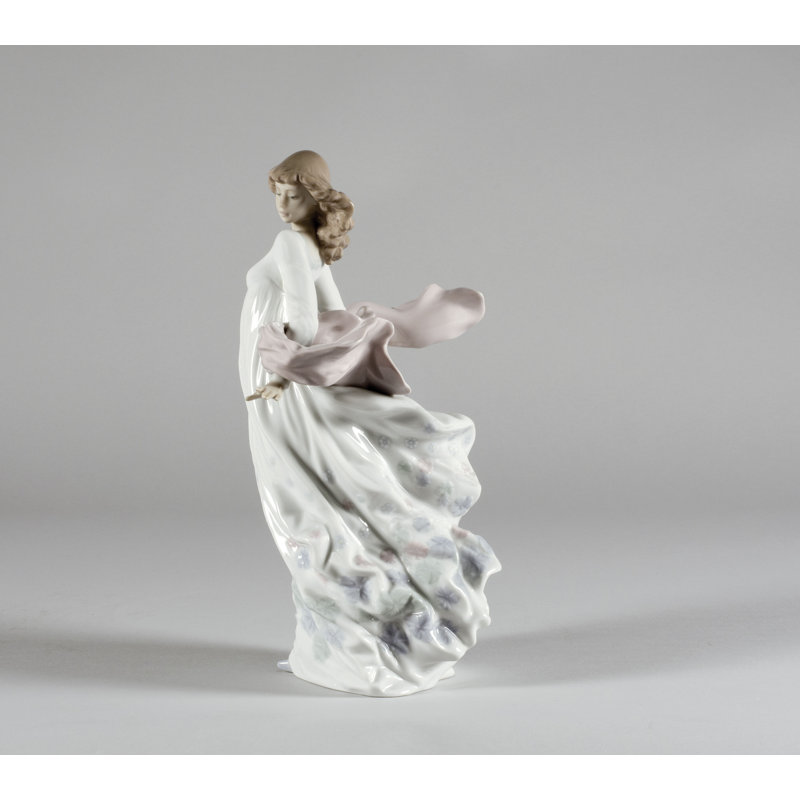Figurine printemps femme