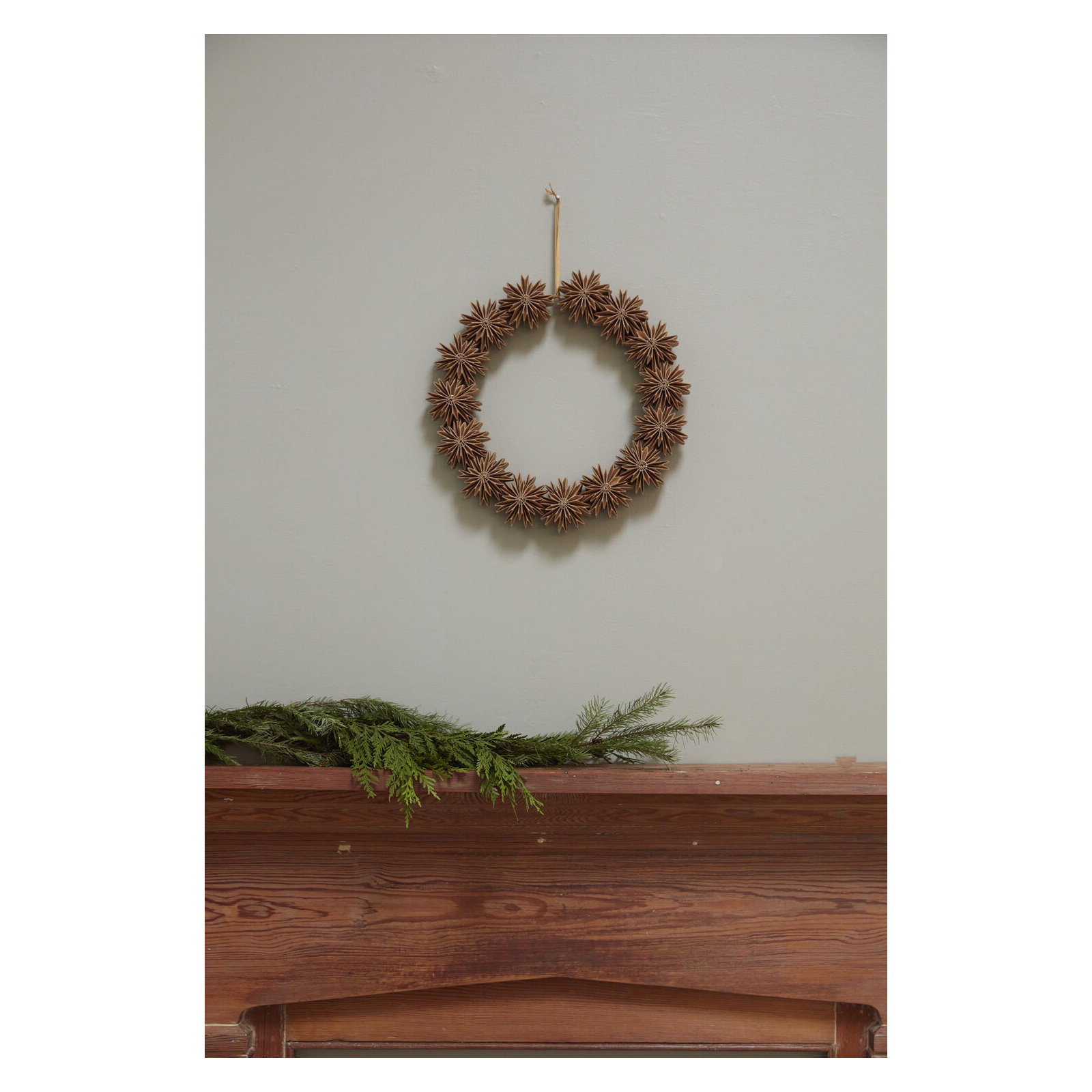15'' Paper Wreath