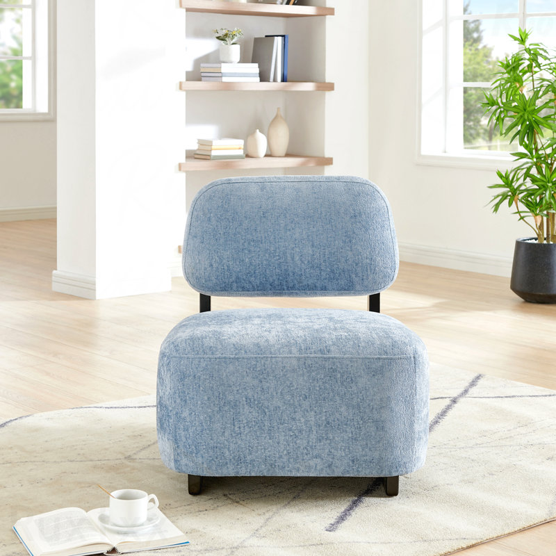 Chaise d'appoint de style moderne Solara avec structure en bois massif dans des bureaux élégants, Bleu