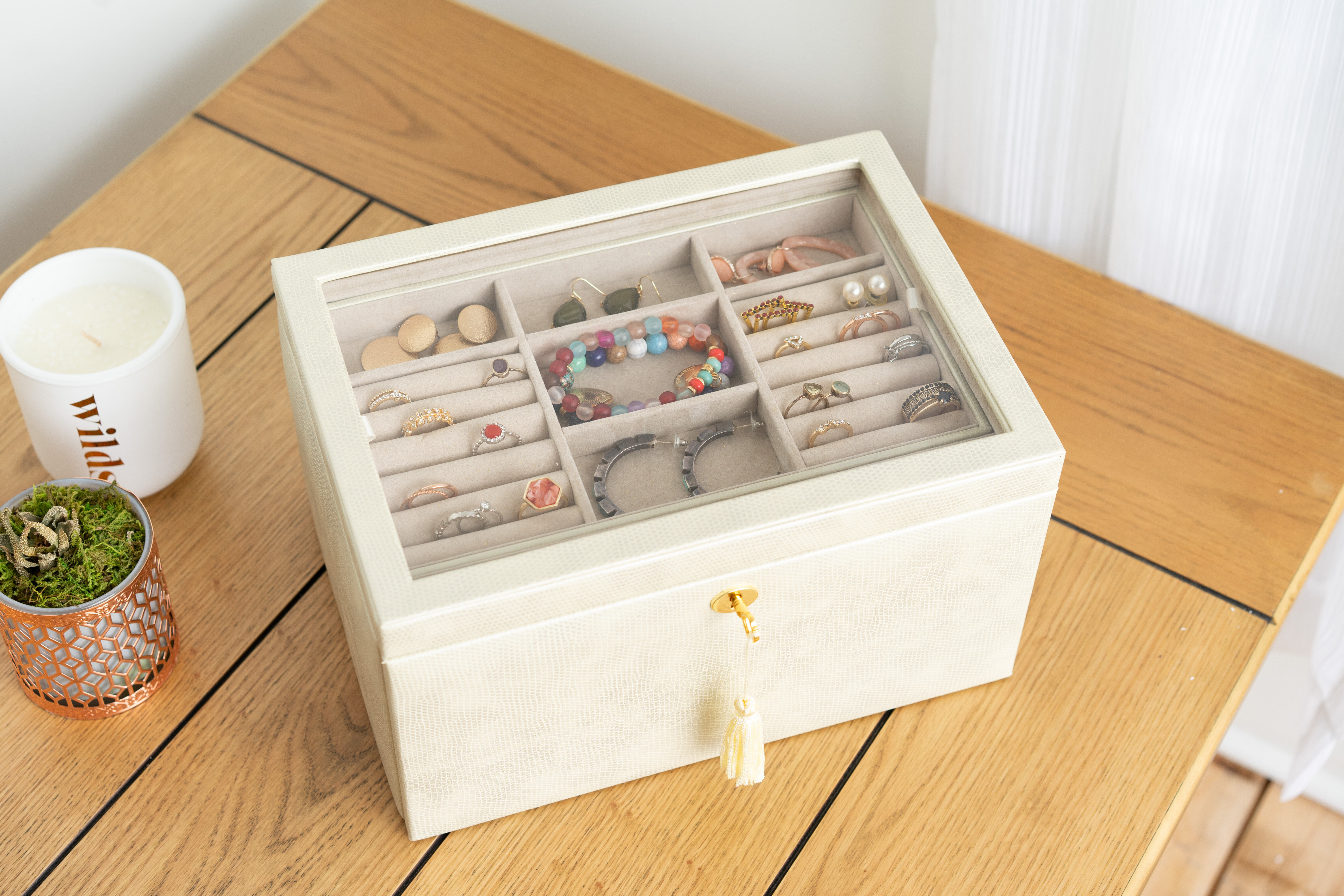 Mele and Co Bianca Jewelry Box