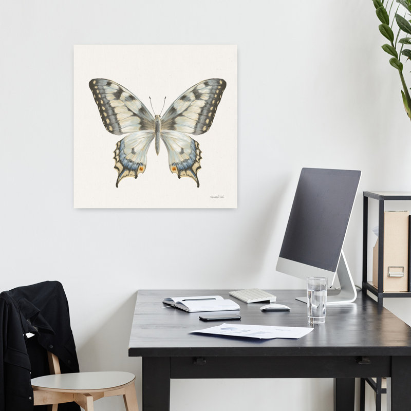 Beetles and Butterflies I Neutral Butterfly Art, H 18 po x l 18 po