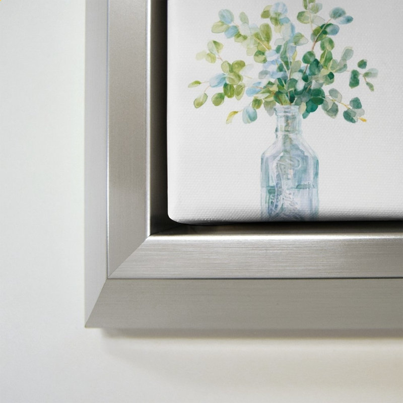 «Beach Flowers IV» par Danhui Nai - impression sur toile, 64" H x 44" W, Silver