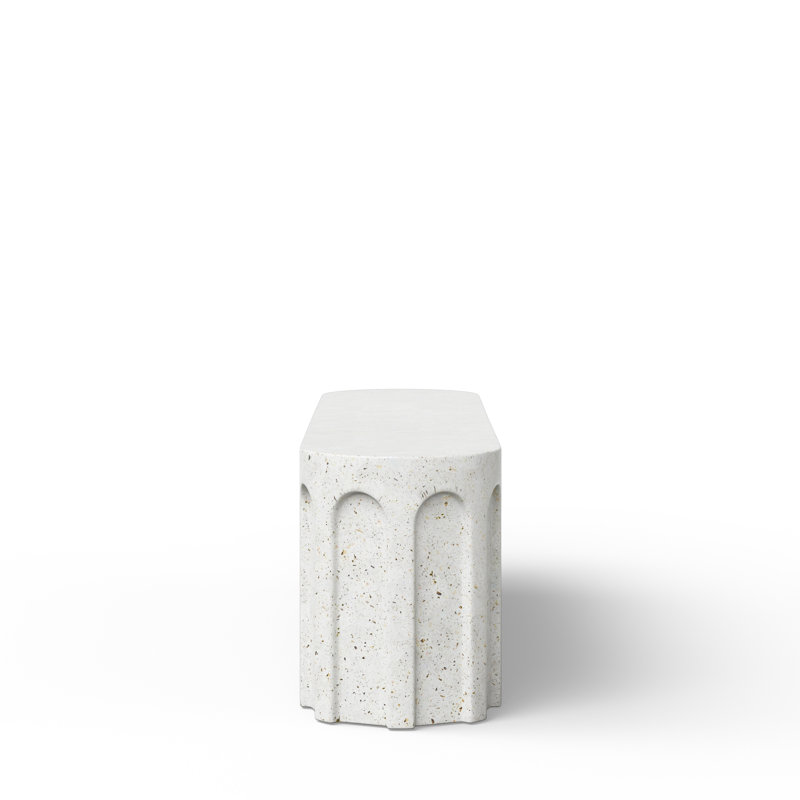 Vicky Bench, Ivory