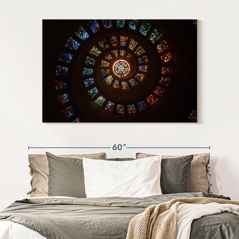 Lilie Stained Glass Spiral