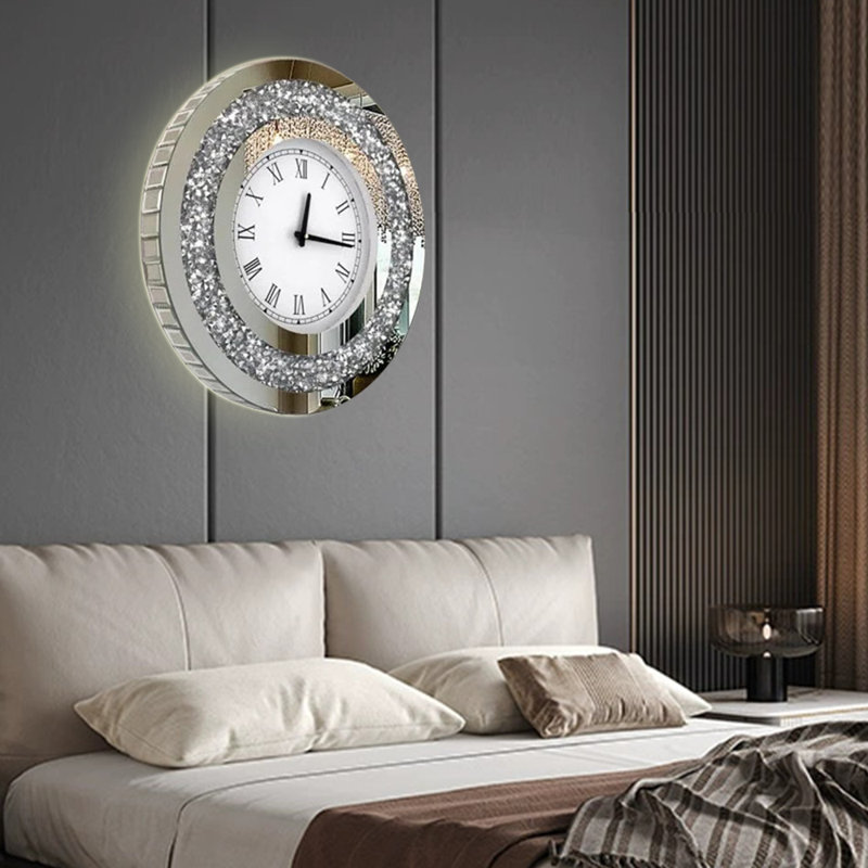 Medium circular wall clock, Small