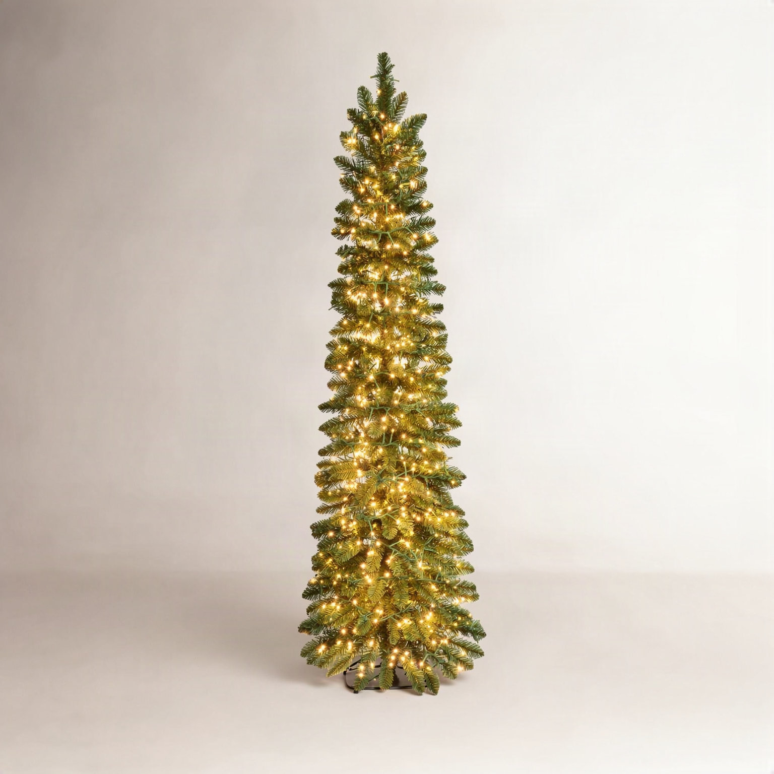 Aspen Pre-Lit Pine Christmas Tree, 4.5'