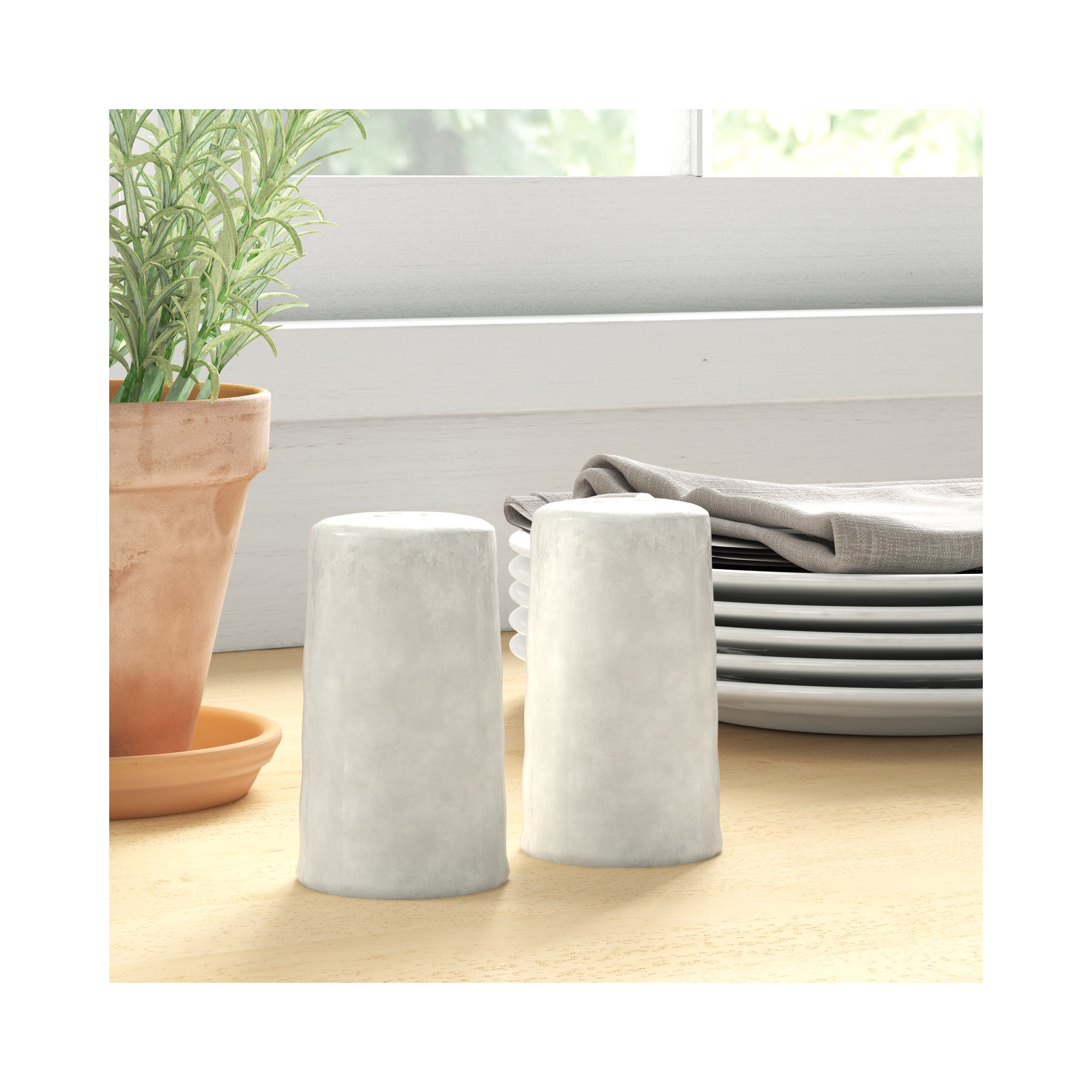 Ramone Salt And Pepper Shaker Set