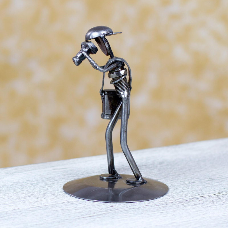 Fraley People Figurines & Sculptures