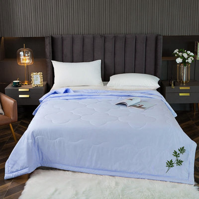 Polyester fiber quilt Chinese Mugwort Summer Quilt Is Mosquito Repellent Insect Proof And Air-conditioned