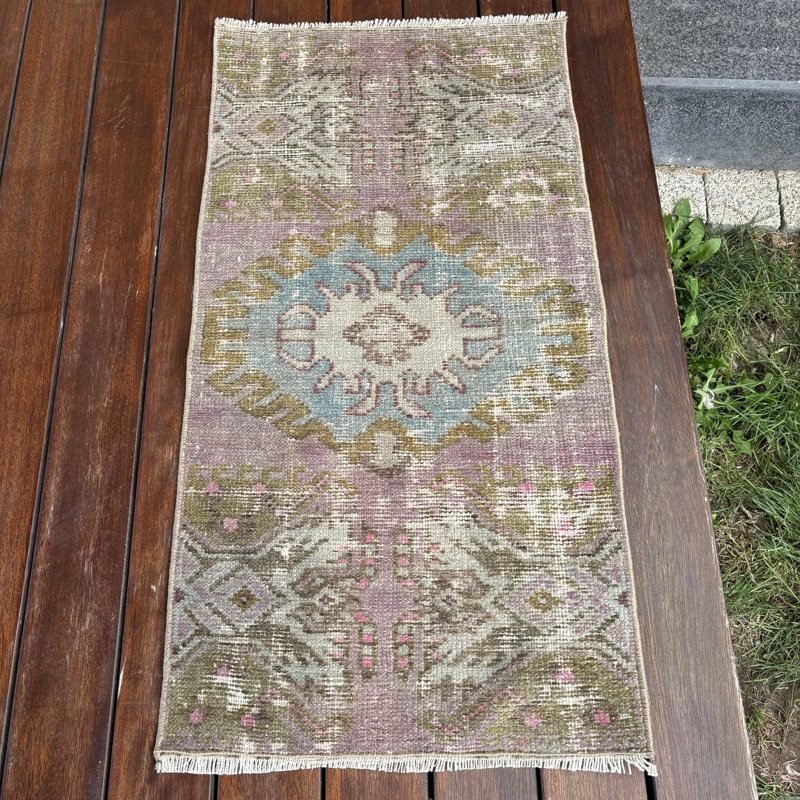 Small Green Turkish Oushak Rug With Tassels - Antique Vintage Wool Rug Ideal for Any Room in Your Home