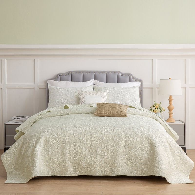 Luxurious Queen Cream Satin Reversible Quilt Set with Embroidery