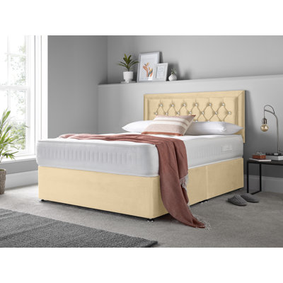 Macungie Bed