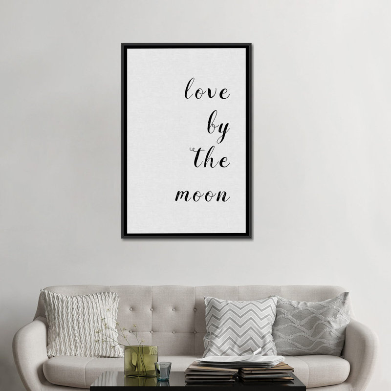 «Love by the Moon», art textuel sur toile, H 26 po x l 18 po x P 1,5 po, Toile avec cadre noir, Pas de tapis
